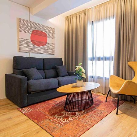 Apartamentos Leonor 말라가 외부 사진