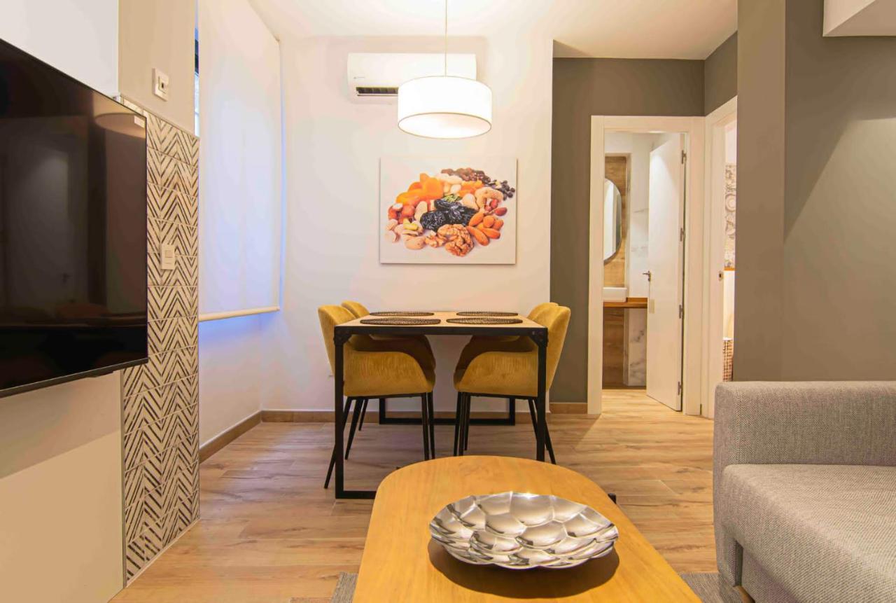Apartamentos Leonor 말라가 외부 사진