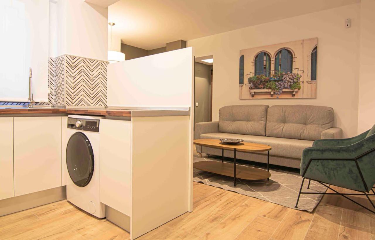 Apartamentos Leonor 말라가 외부 사진